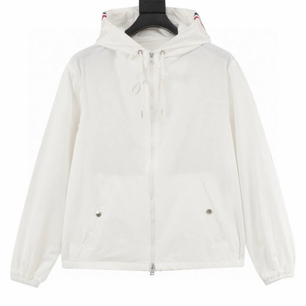 MONCLER WHITE RAIN JACKET < CLEARANCE >